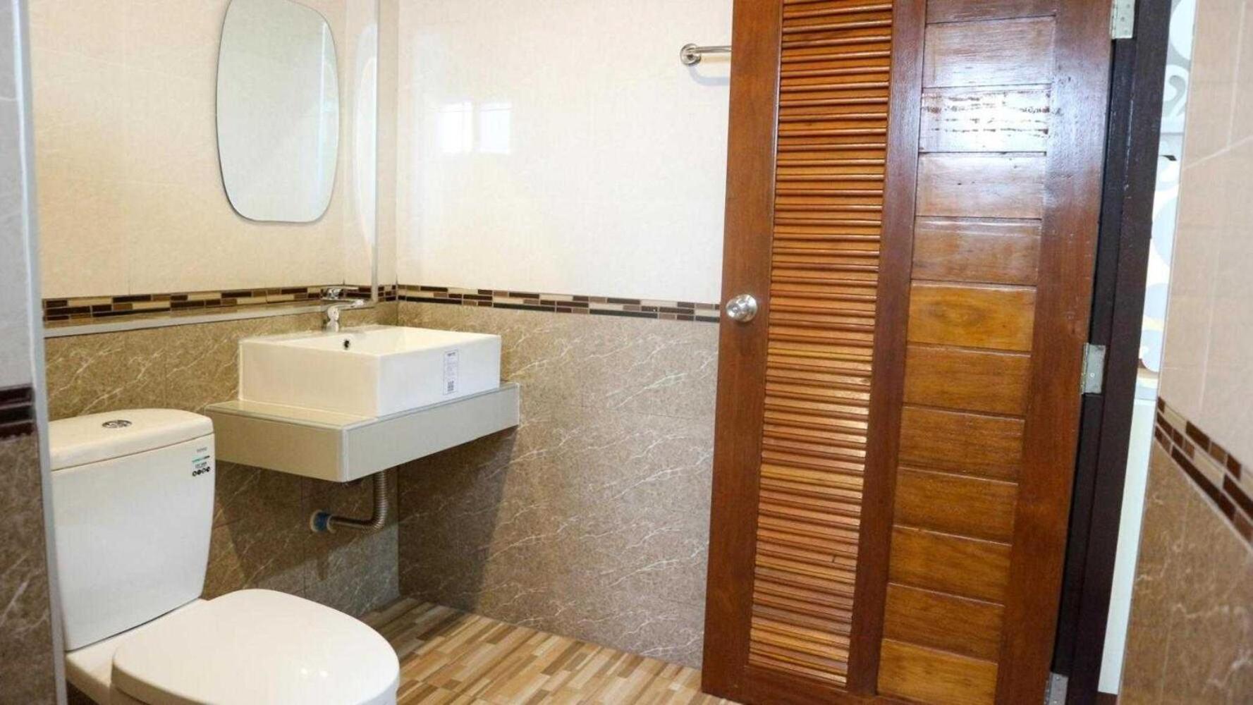 Capital O 75521 Sang Siri Apartment ساموت سونكرام المظهر الخارجي الصورة